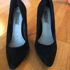 Steve Madden pointy toe black heels size 8